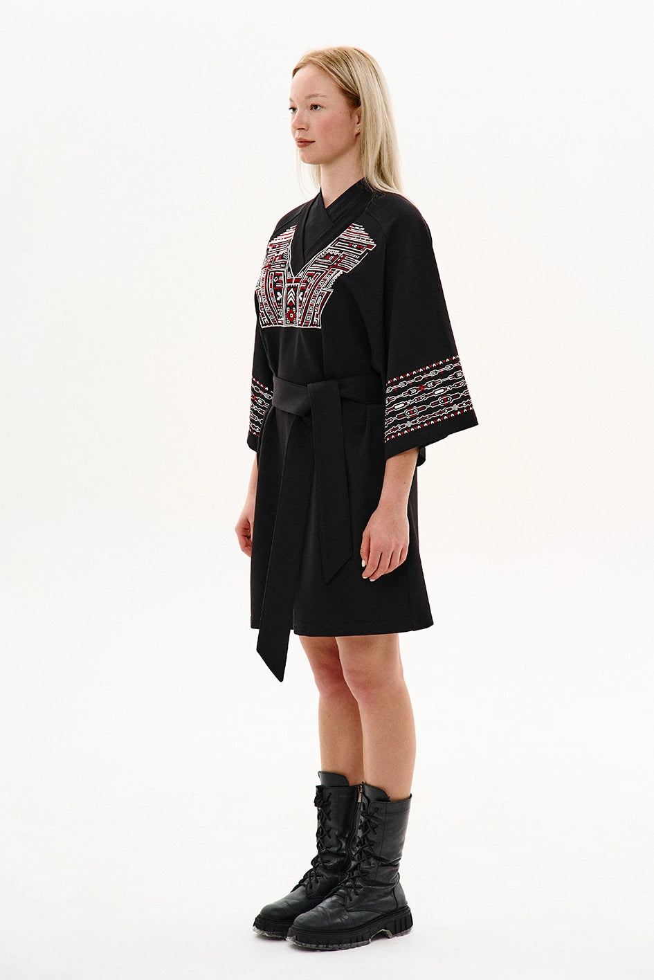 Oversized kimono dress with embroidery “Shizen”