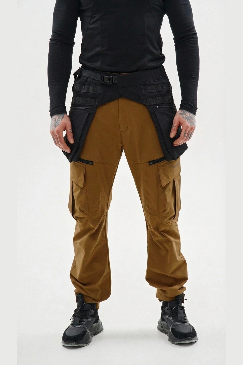 Utility belt with zippered pockets "Bukuro"