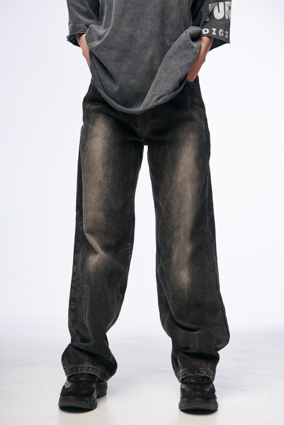 Baggy Jeans with Washed Effect