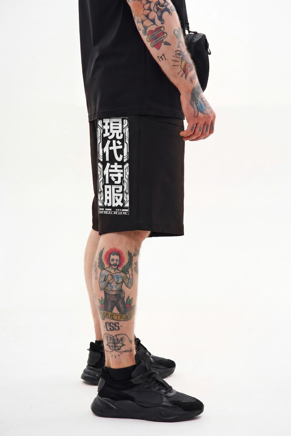 Nylon shorts with prints “Kaze”