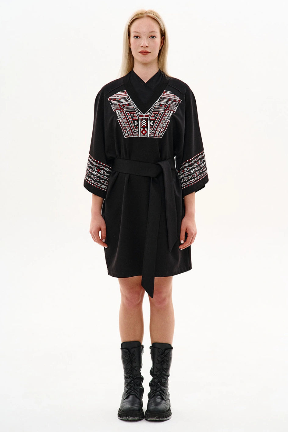 Oversized kimono dress with embroidery “Shizen”