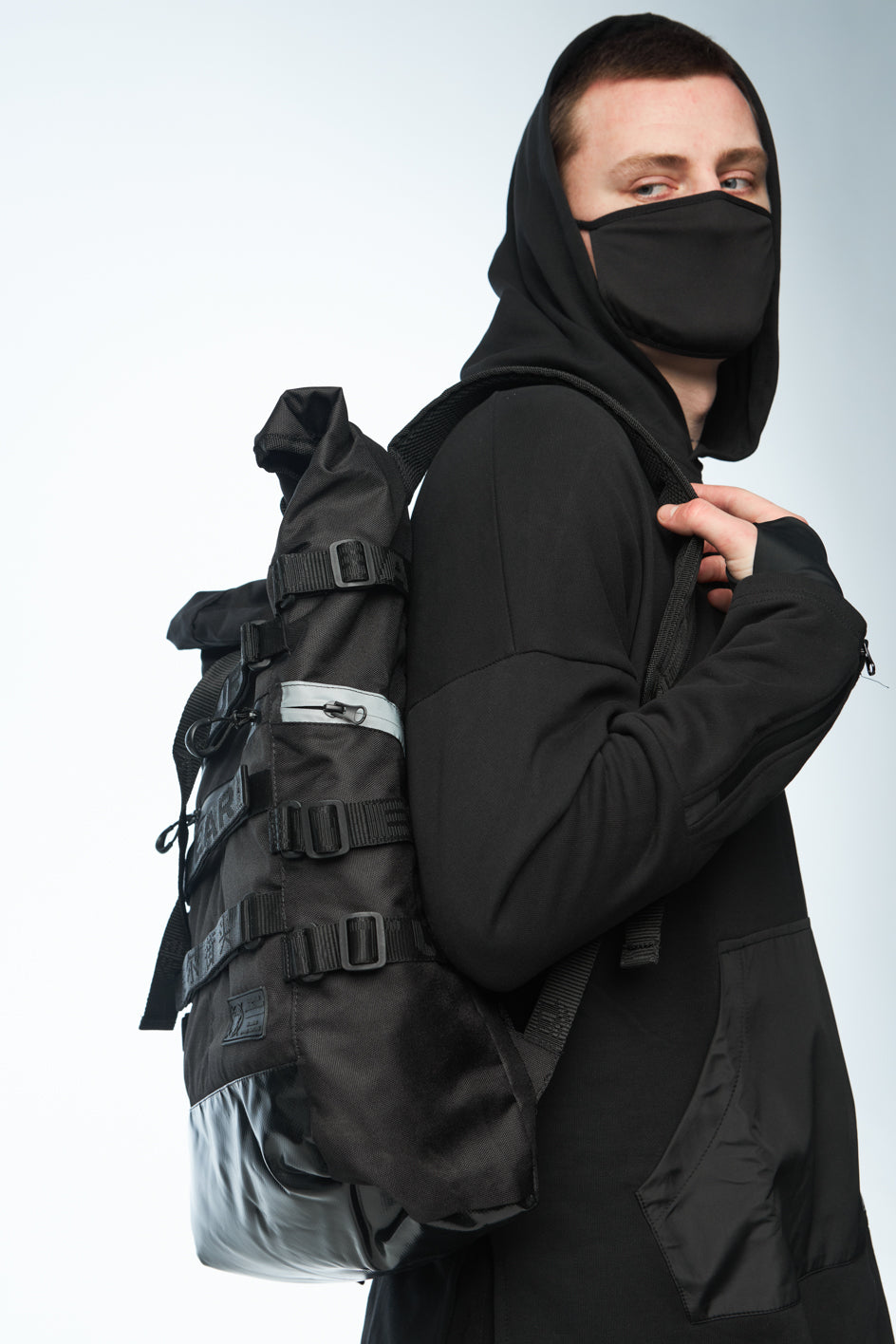 Roll-top Backpack "Nantai"       4o mini